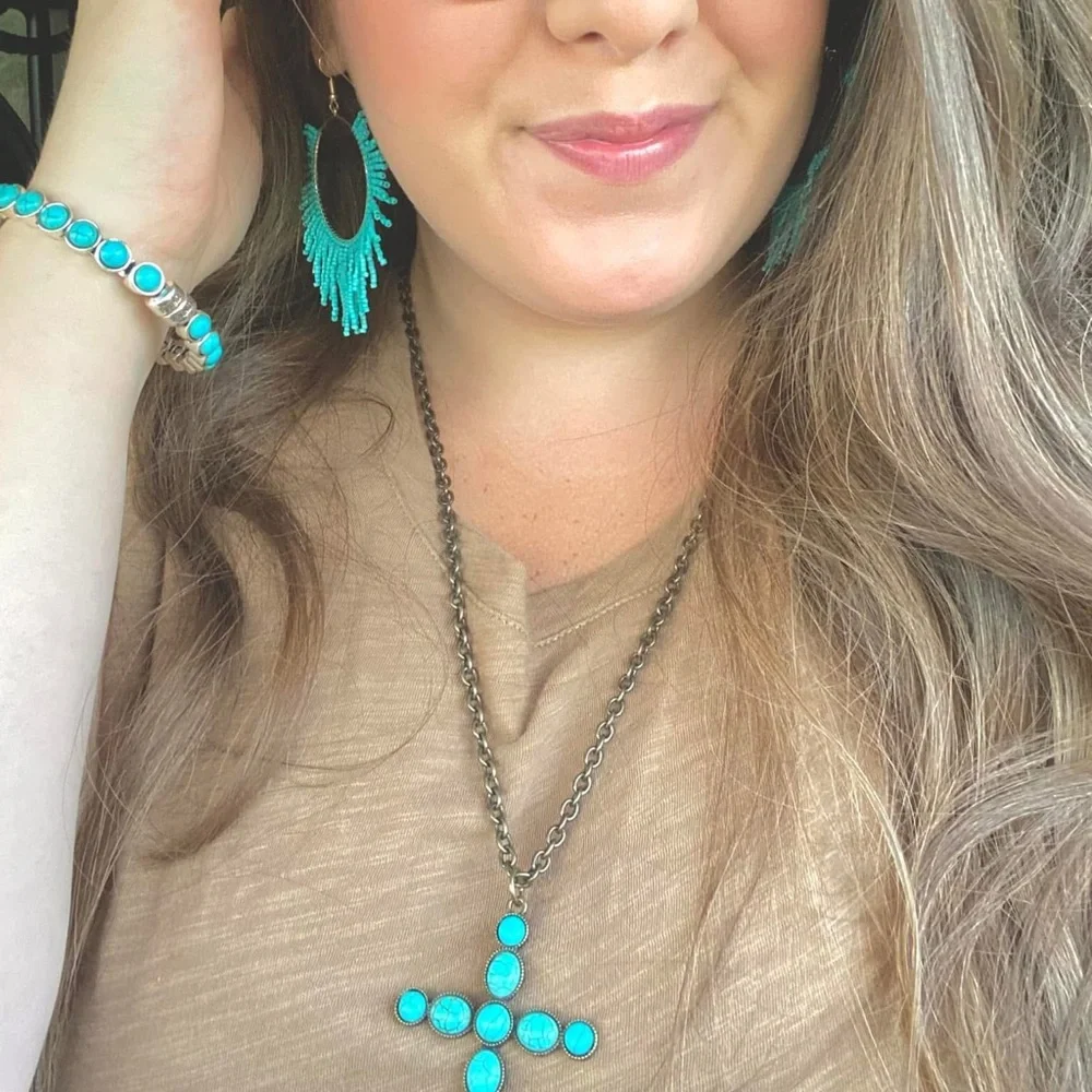 NEW Turquoise and Silver Magnetic Bangle Bracelet - Picture 4 of 7